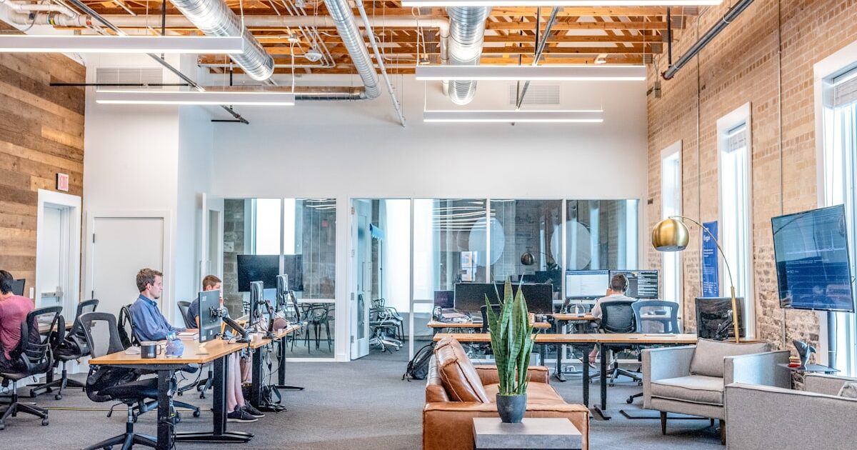 Consulting firm Socratiz expands its scope by acquiring Univers Retail